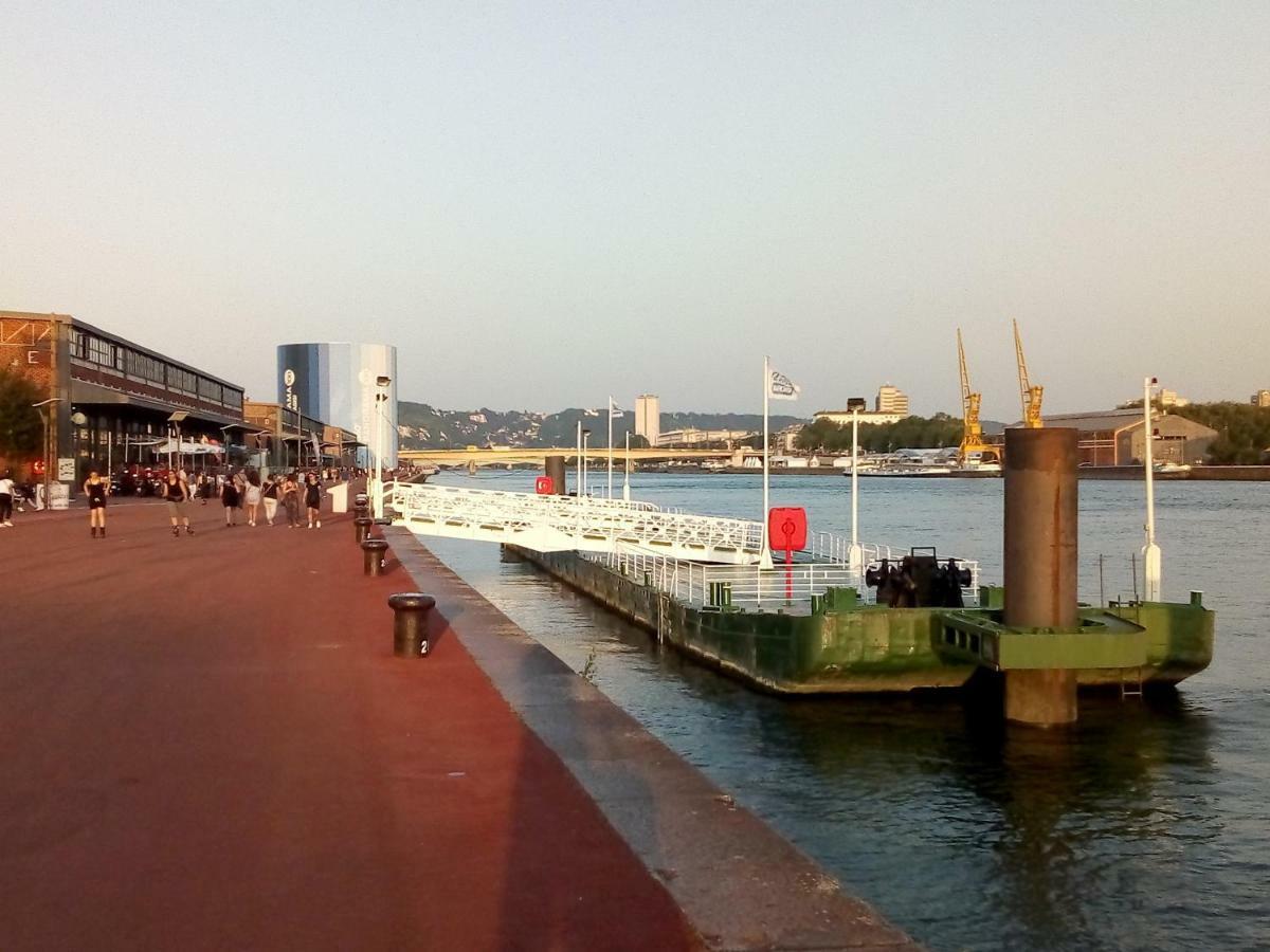 Between Historic Center And Quay, Ideal For Family Руан Екстериор снимка